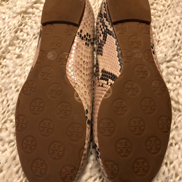 Tory Burch reva snakeskin flats - Picture 5 of 5